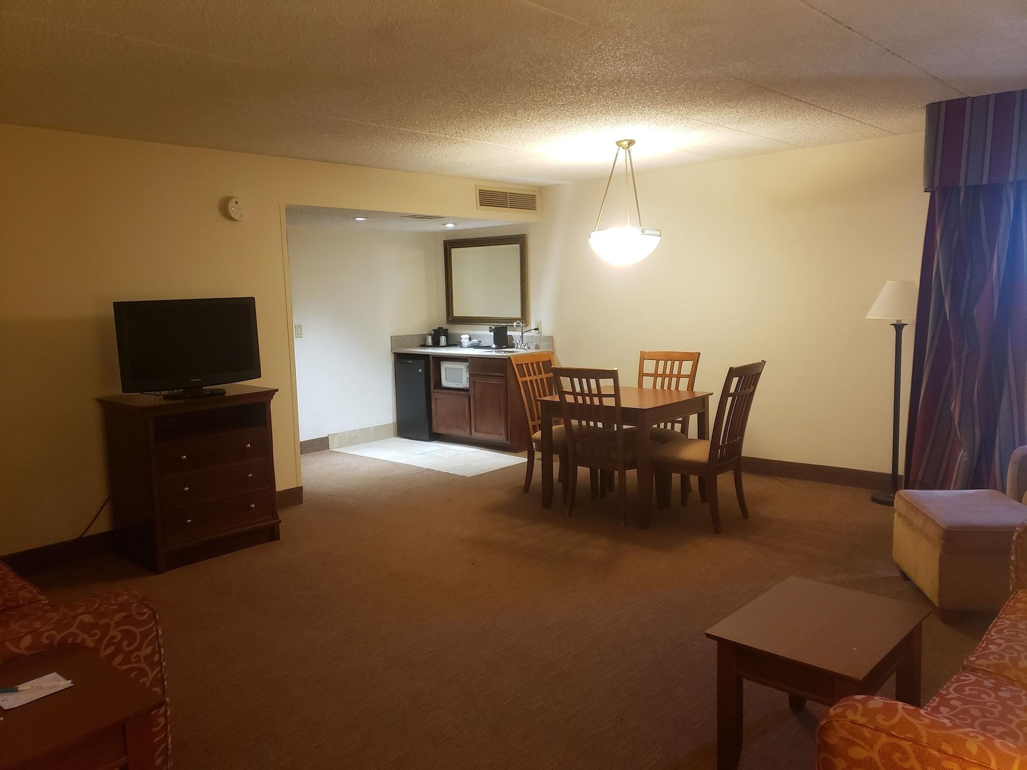 Tulsa Square Hotel Central, I-44 By Oyo Zewnętrze zdjęcie