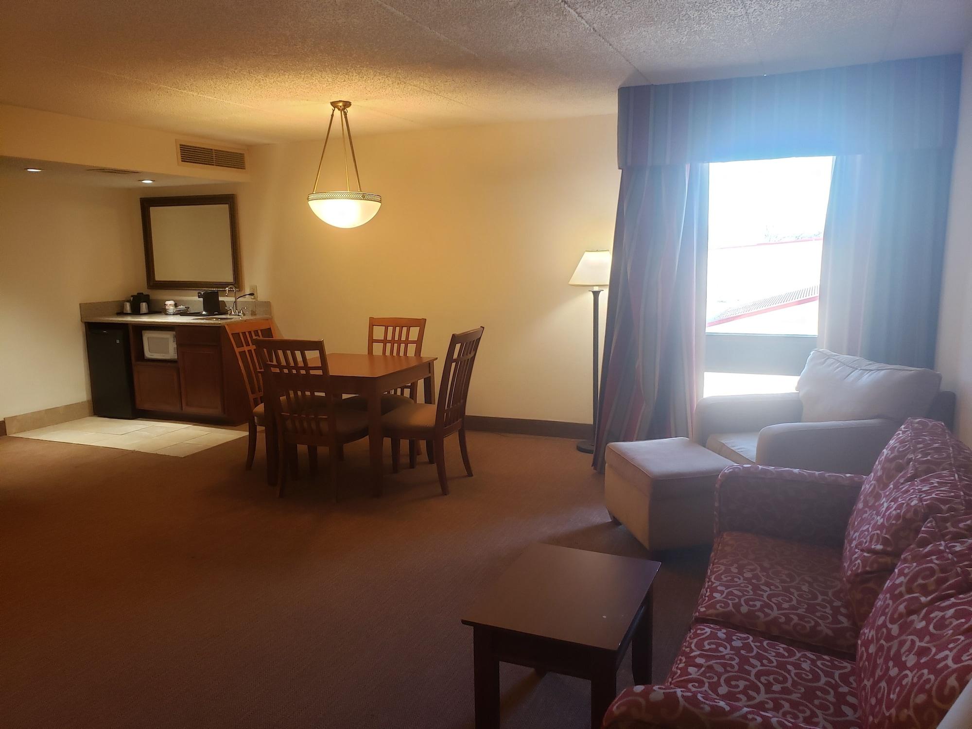 Tulsa Square Hotel Central, I-44 By Oyo Zewnętrze zdjęcie