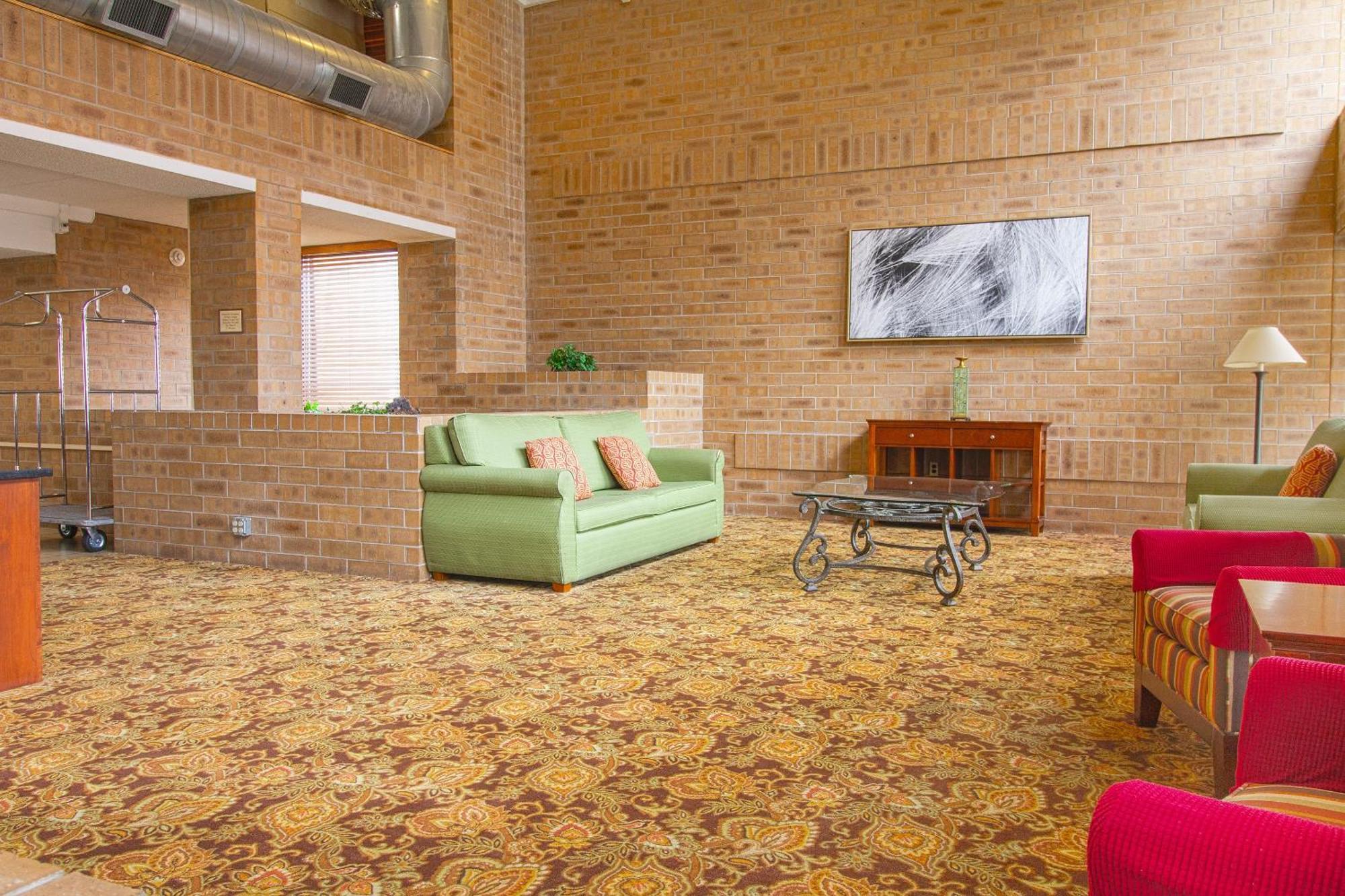 Tulsa Square Hotel Central, I-44 By Oyo Zewnętrze zdjęcie