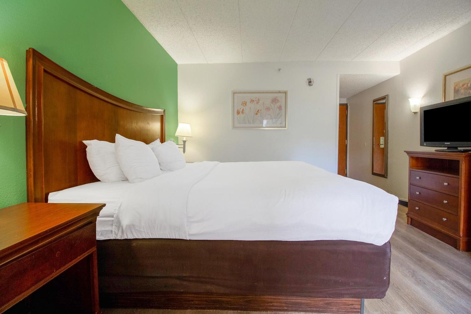Tulsa Square Hotel Central, I-44 By Oyo Zewnętrze zdjęcie