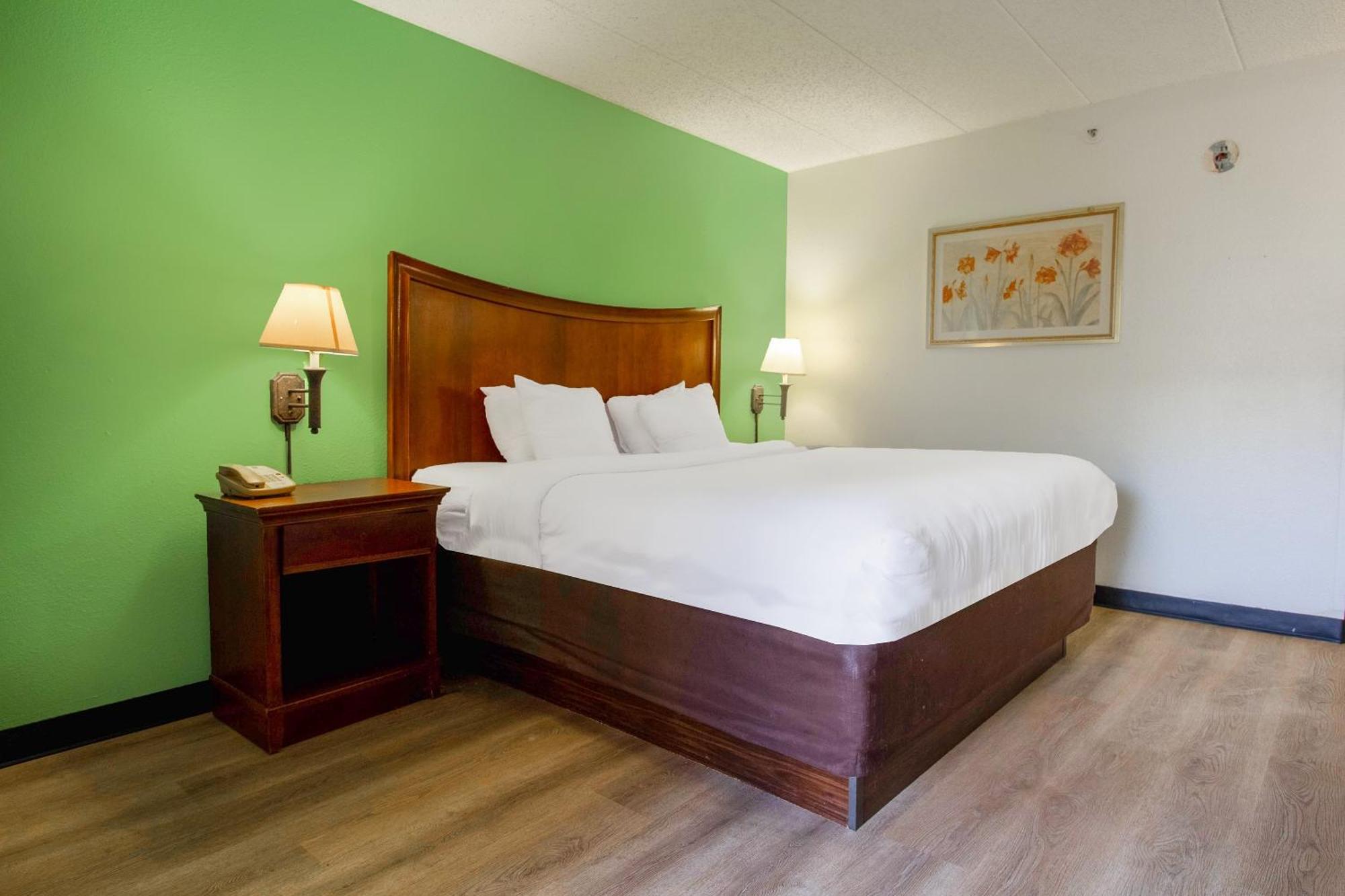 Tulsa Square Hotel Central, I-44 By Oyo Zewnętrze zdjęcie