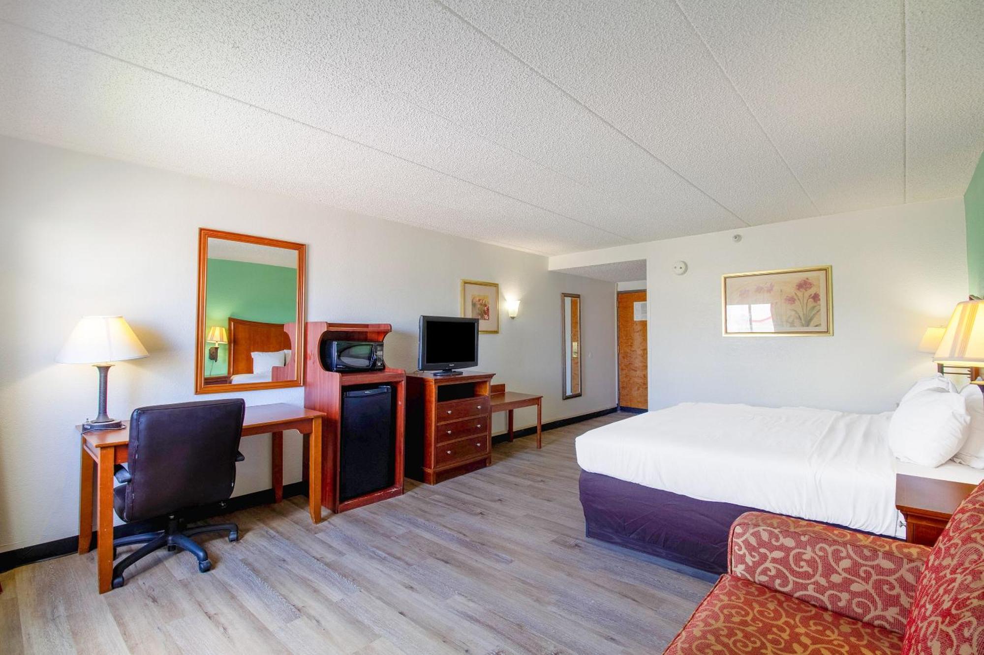 Tulsa Square Hotel Central, I-44 By Oyo Zewnętrze zdjęcie